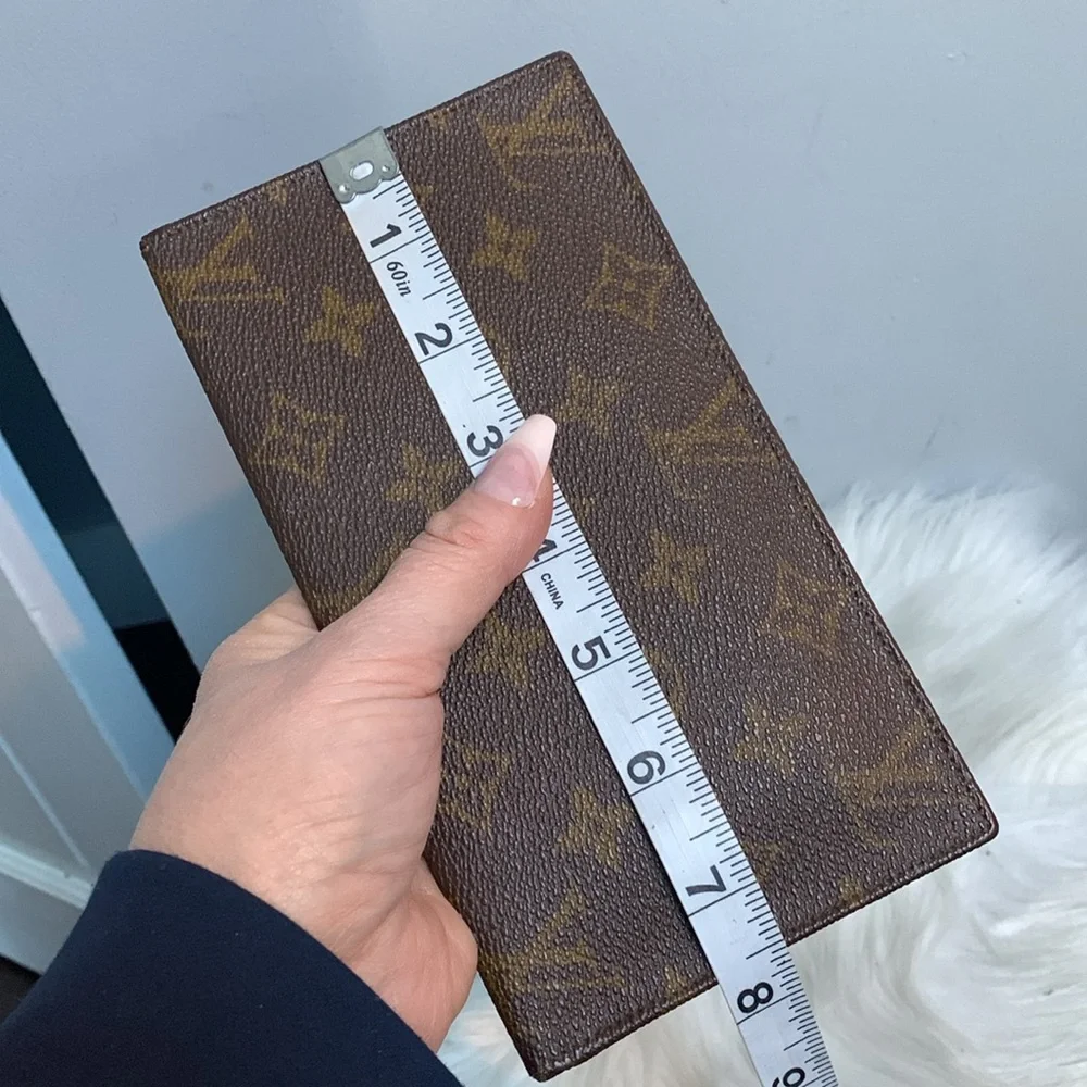 Pre-Date Code Authentic Louis Vuitton checkbook holder_6